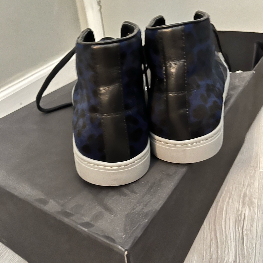 BRAND NEW WITH BOX, paperwork and dust bag D&G sneakers size 8 mens - Picture 3 of 16